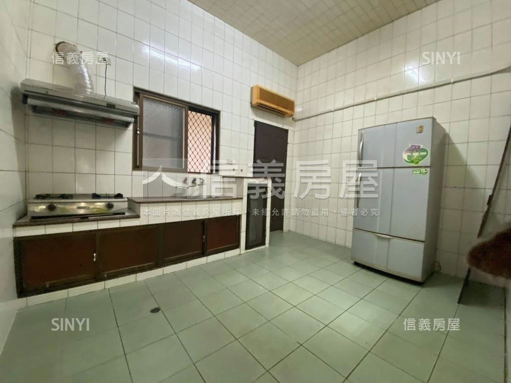 永康活巷溫馨車庫透天房屋室內格局與周邊環境