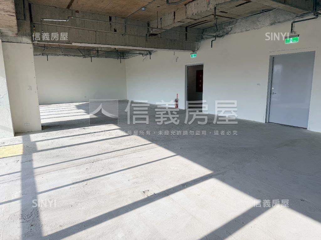 汐止經緯中心景觀廠辦房屋室內格局與周邊環境