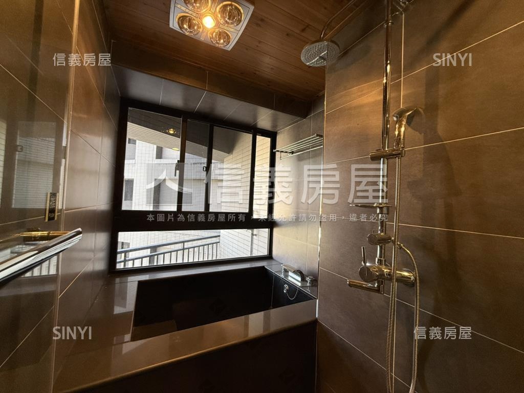 府中晶品景觀陽台套房房屋室內格局與周邊環境