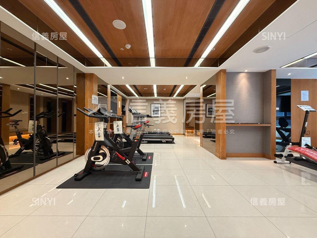 府中晶品景觀陽台套房房屋室內格局與周邊環境