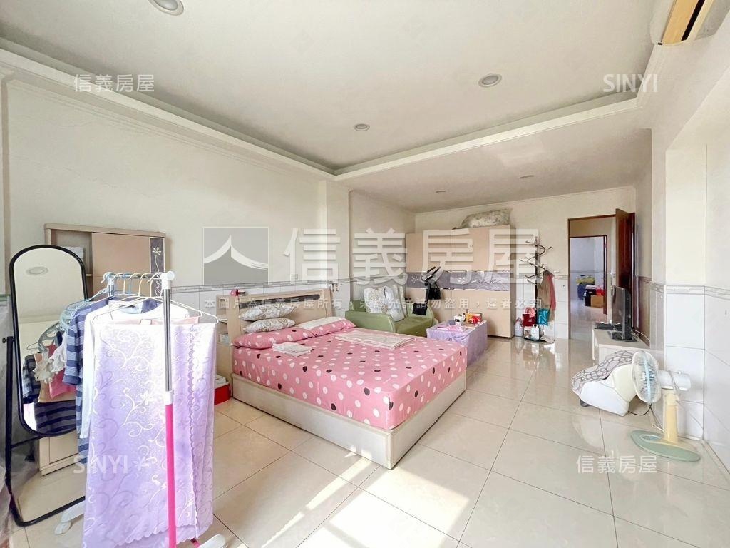 小港正路屋況優美採光透天房屋室內格局與周邊環境
