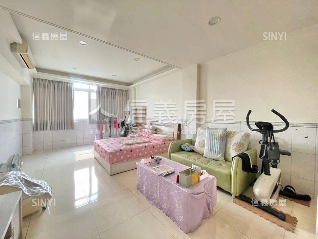 小港正路屋況優美採光透天房屋室內格局與周邊環境