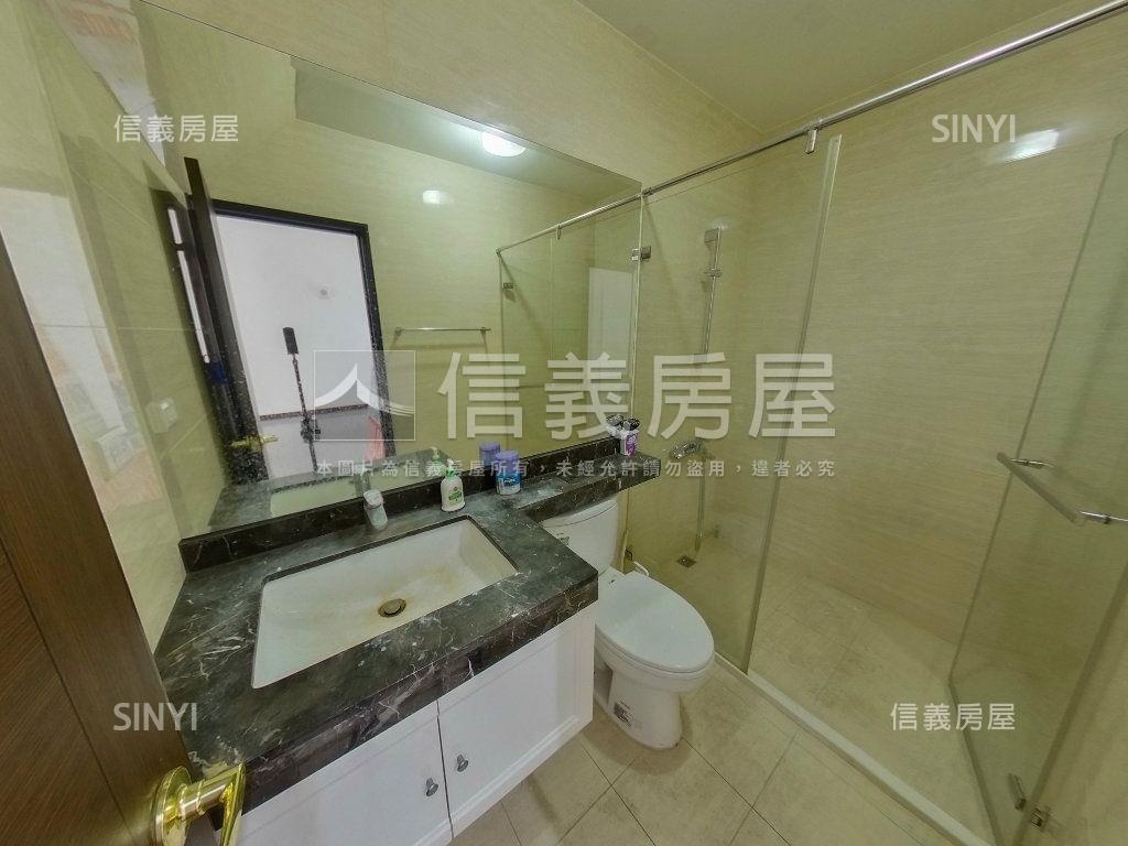 高鐵面寬收租質感寬店面房屋室內格局與周邊環境