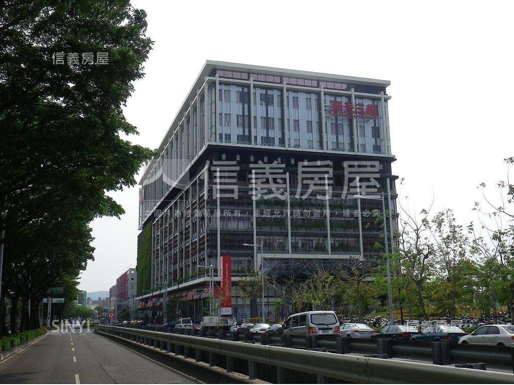 高鐵太普面寬質感寬店面房屋室內格局與周邊環境