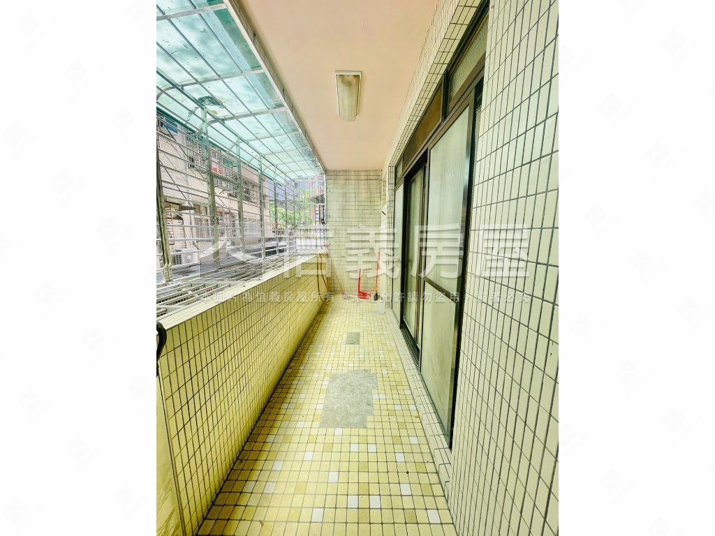 中興街黃金２樓房屋室內格局與周邊環境