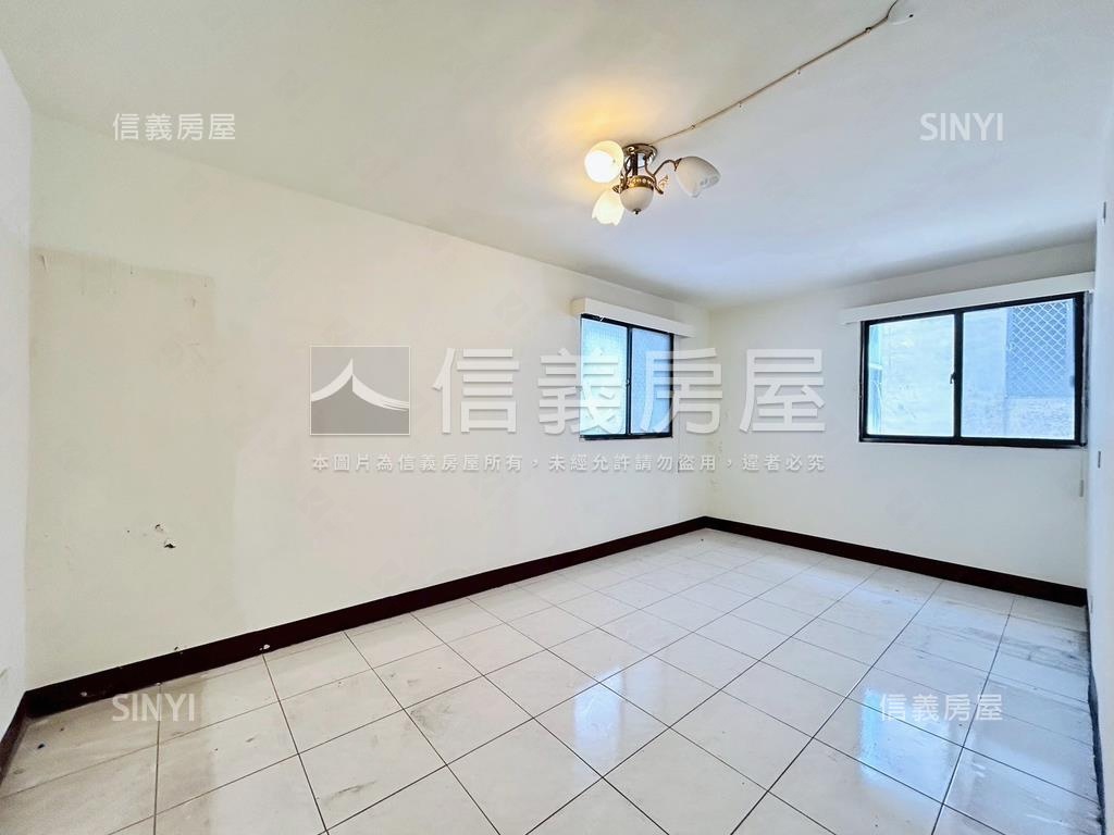 專任崇德角間孝親透天房屋室內格局與周邊環境