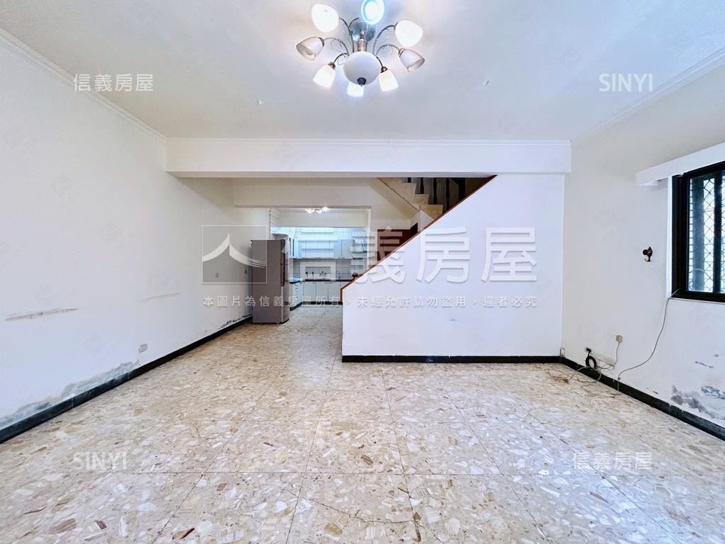 專任崇德角間孝親透天房屋室內格局與周邊環境
