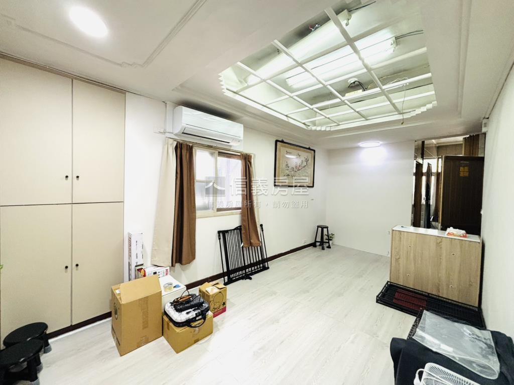 近捷運這地段這總價很難得房屋室內格局與周邊環境