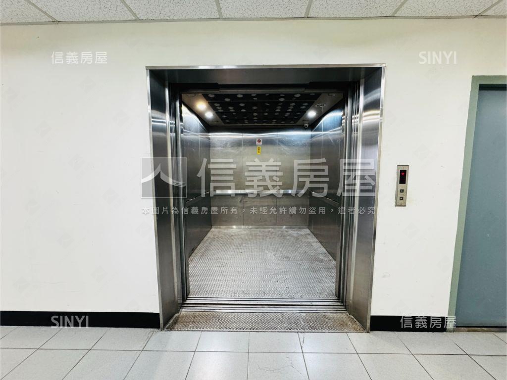 店長主推華固精鷹內科辦公房屋室內格局與周邊環境