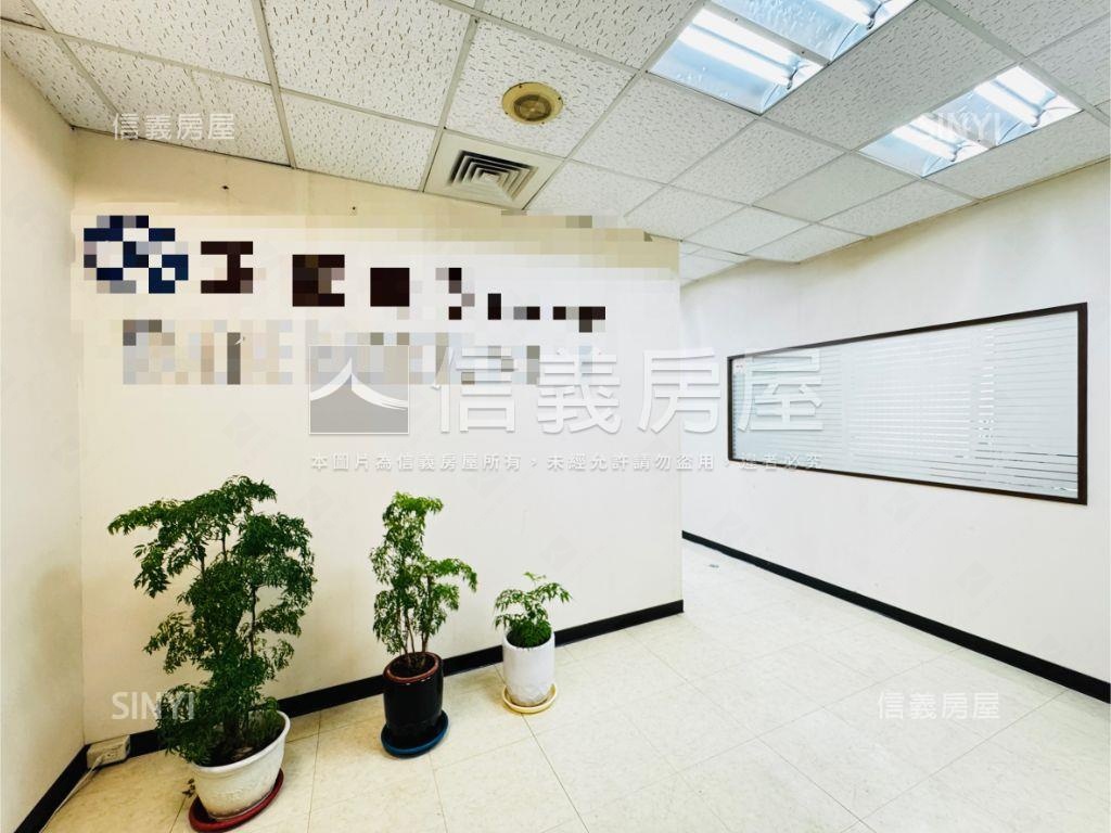 店長主推華固精鷹內科辦公房屋室內格局與周邊環境