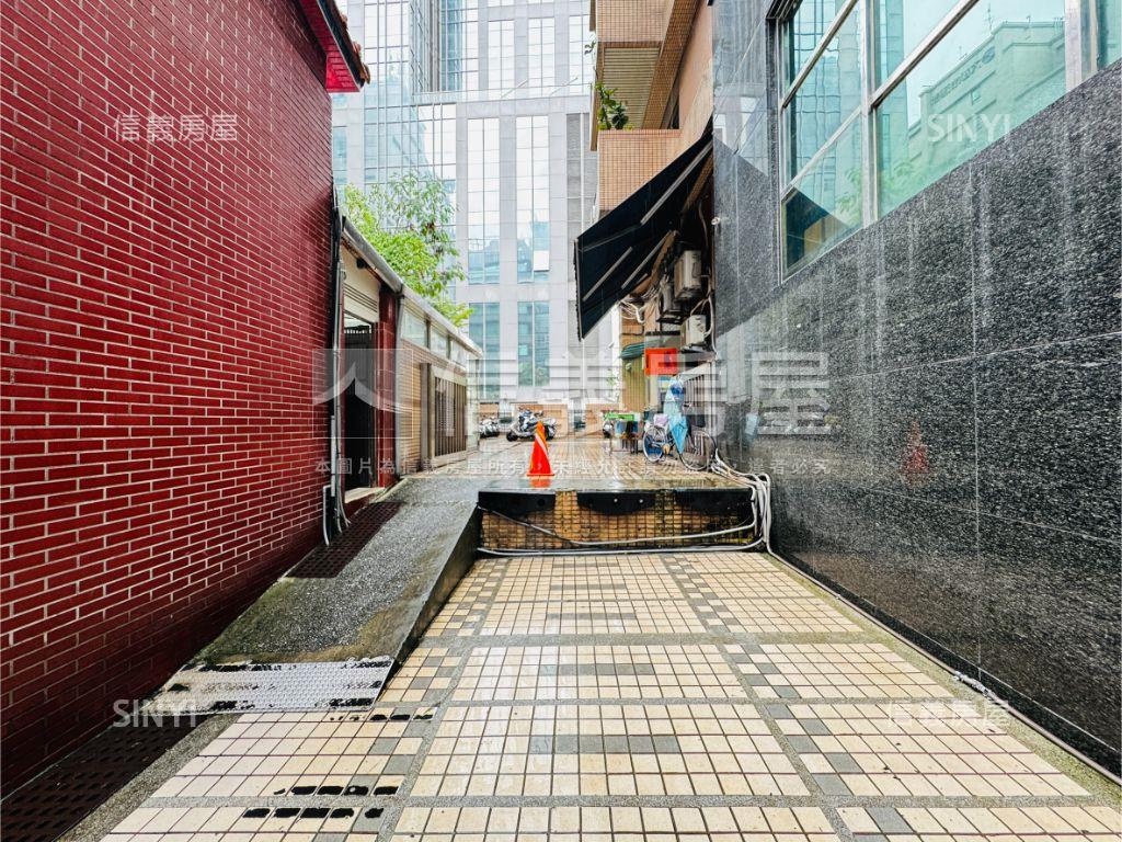 店長主推華固精鷹內科辦公房屋室內格局與周邊環境