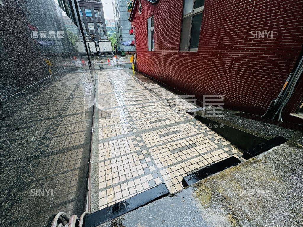 店長主推華固精鷹內科辦公房屋室內格局與周邊環境