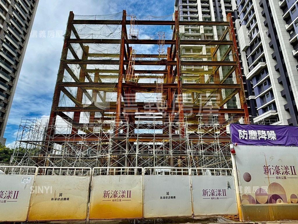 新濠漾紐約公園兩房車位房屋室內格局與周邊環境