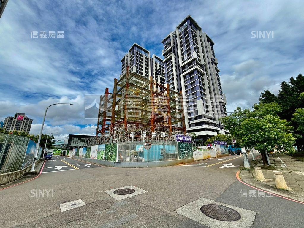 新濠漾紐約公園兩房車位房屋室內格局與周邊環境