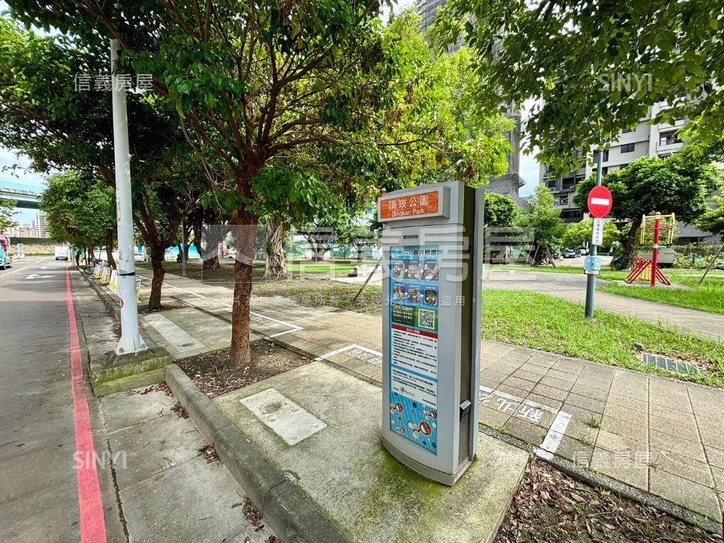 新濠漾紐約公園兩房車位房屋室內格局與周邊環境