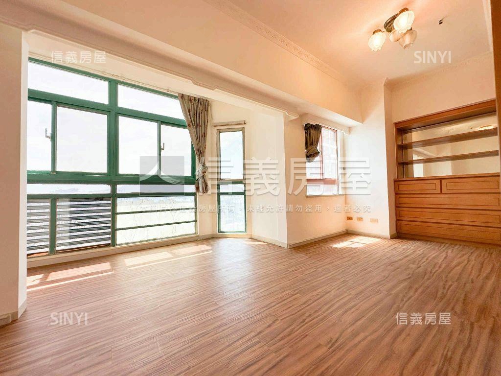 觀山觀海高樓景觀平車房屋室內格局與周邊環境