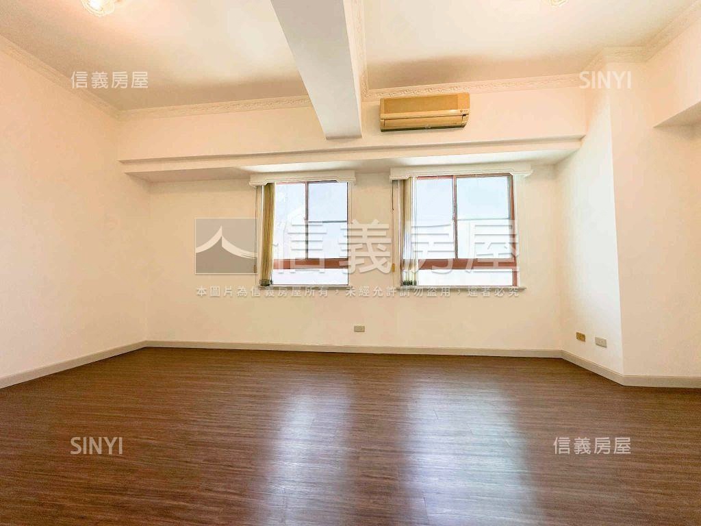 觀山觀海高樓景觀平車房屋室內格局與周邊環境