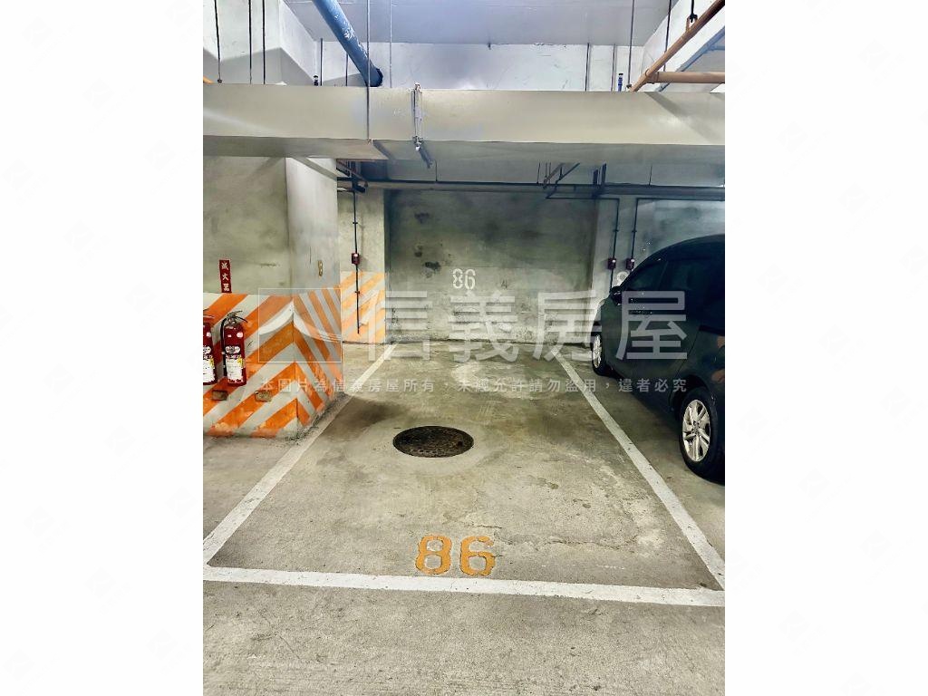 觀山觀海高樓景觀平車房屋室內格局與周邊環境