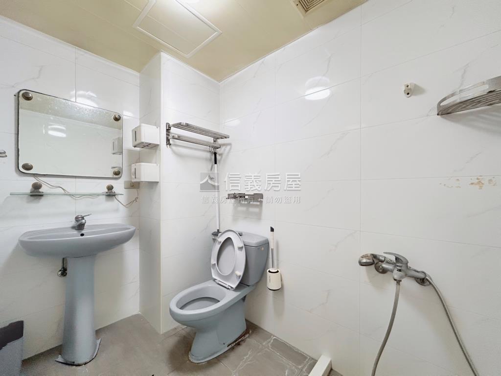 海牙高樓方正好屋房屋室內格局與周邊環境