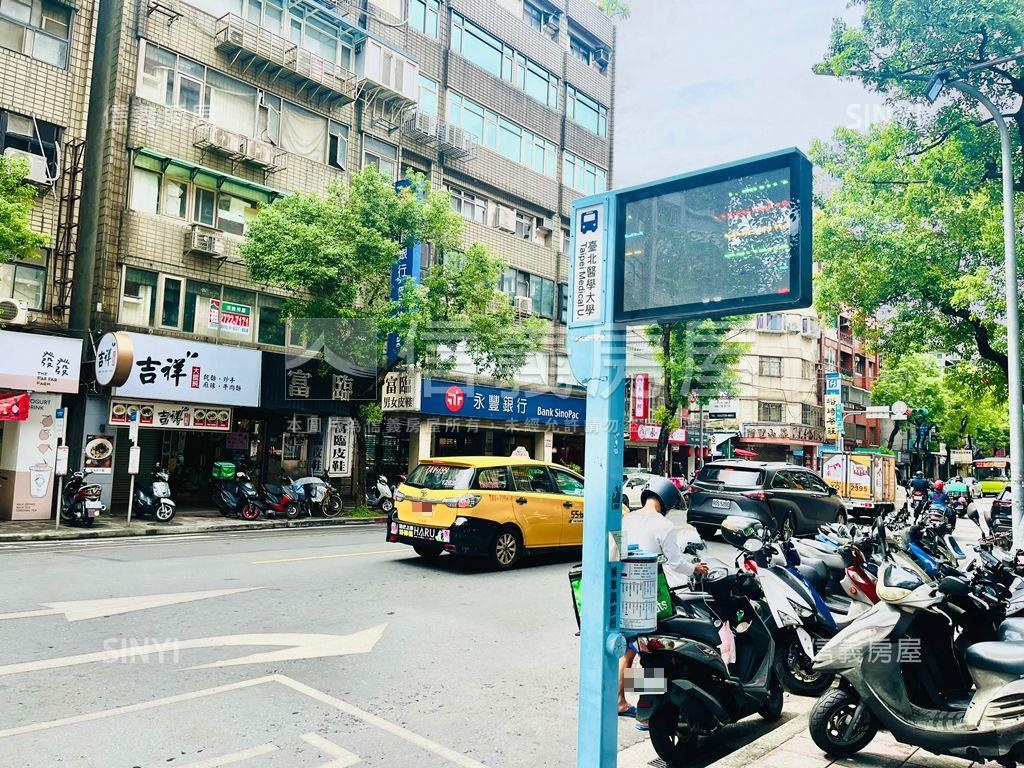 正莊敬路上全家金店房屋室內格局與周邊環境