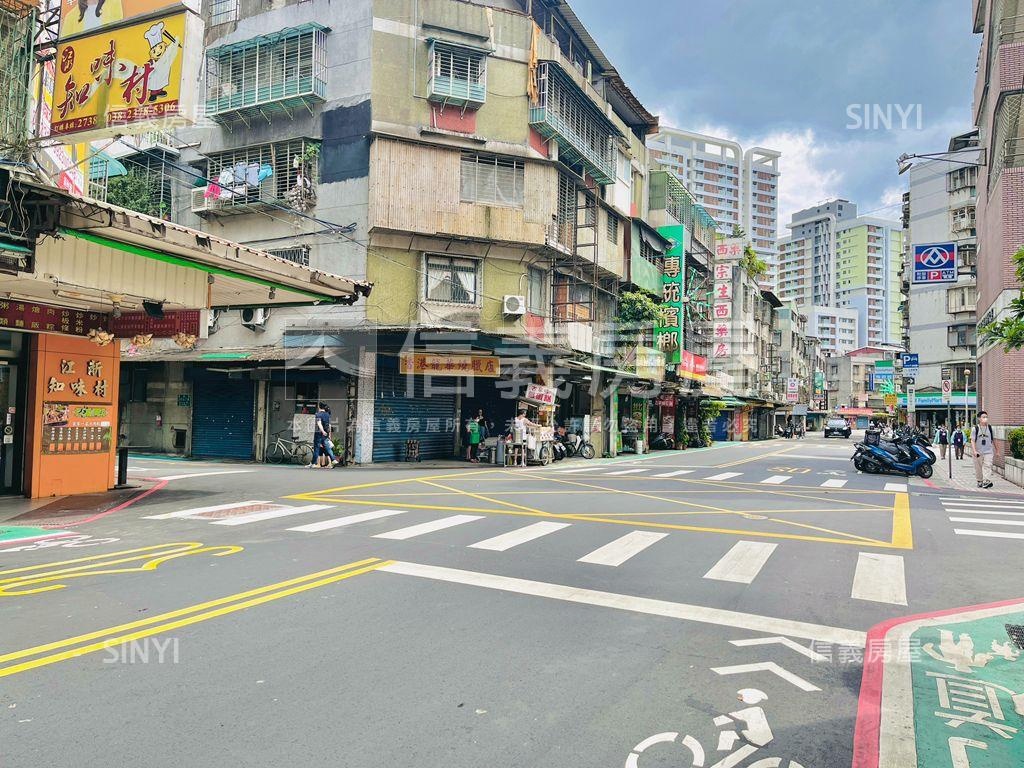 正莊敬路上全家金店房屋室內格局與周邊環境