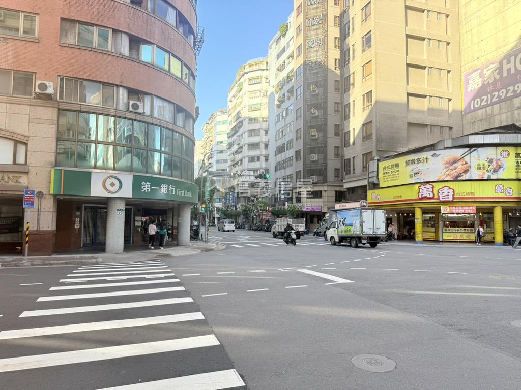 永和黃金三角窗店面房屋室內格局與周邊環境