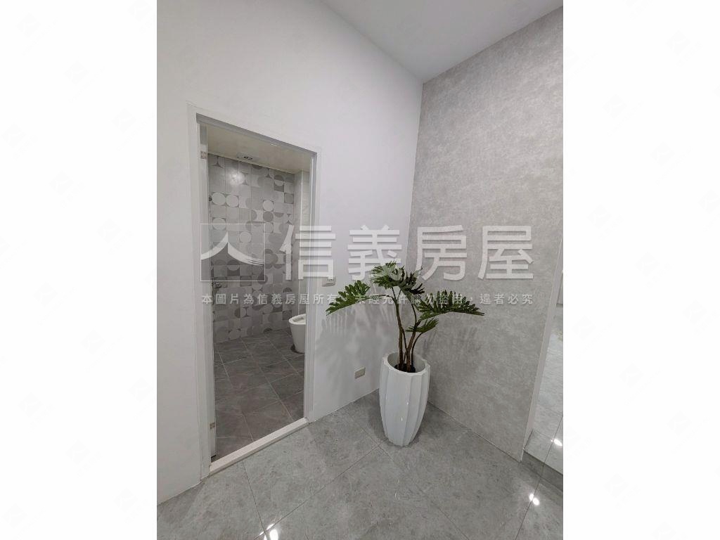 近７４全新整理透天房屋室內格局與周邊環境
