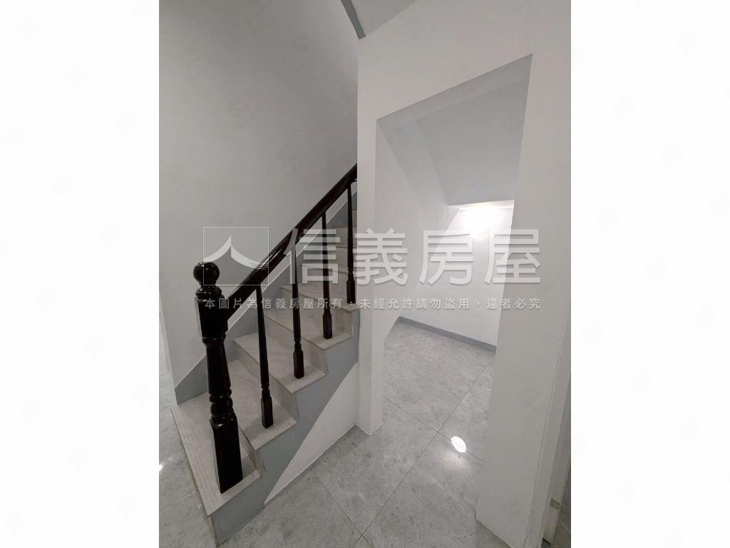 近７４全新整理透天房屋室內格局與周邊環境