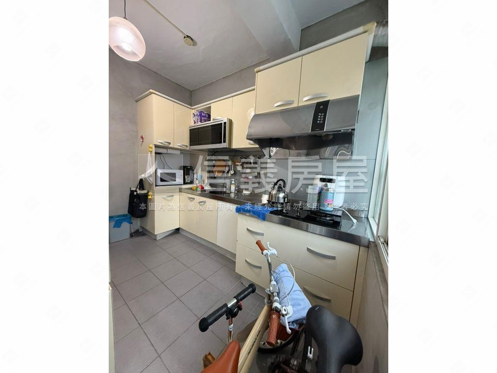 信義區忠孝東路◆邊間美寓房屋室內格局與周邊環境