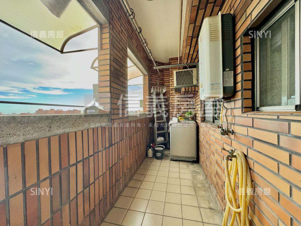 成大景觀電梯三房車位房屋室內格局與周邊環境