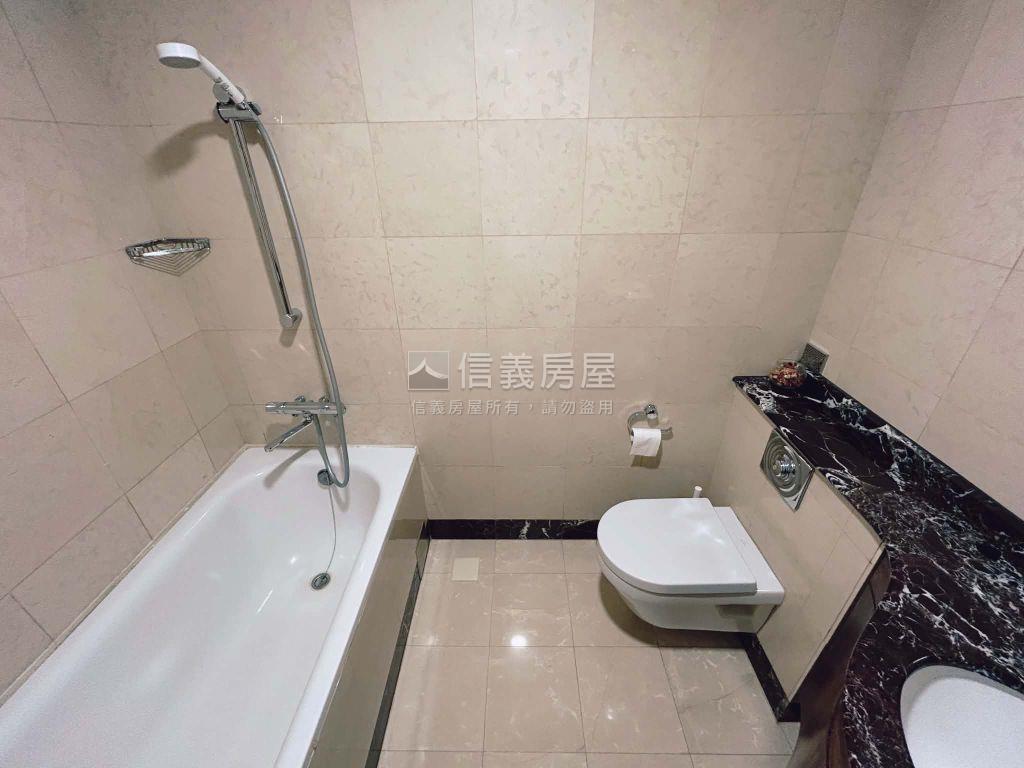 全友麗高樓緻朝南三房雙車房屋室內格局與周邊環境