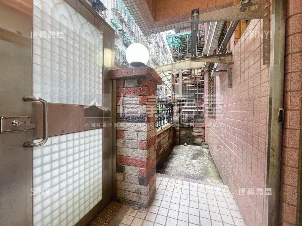 ⭐福德巴黎稀有一樓美屋⭐房屋室內格局與周邊環境