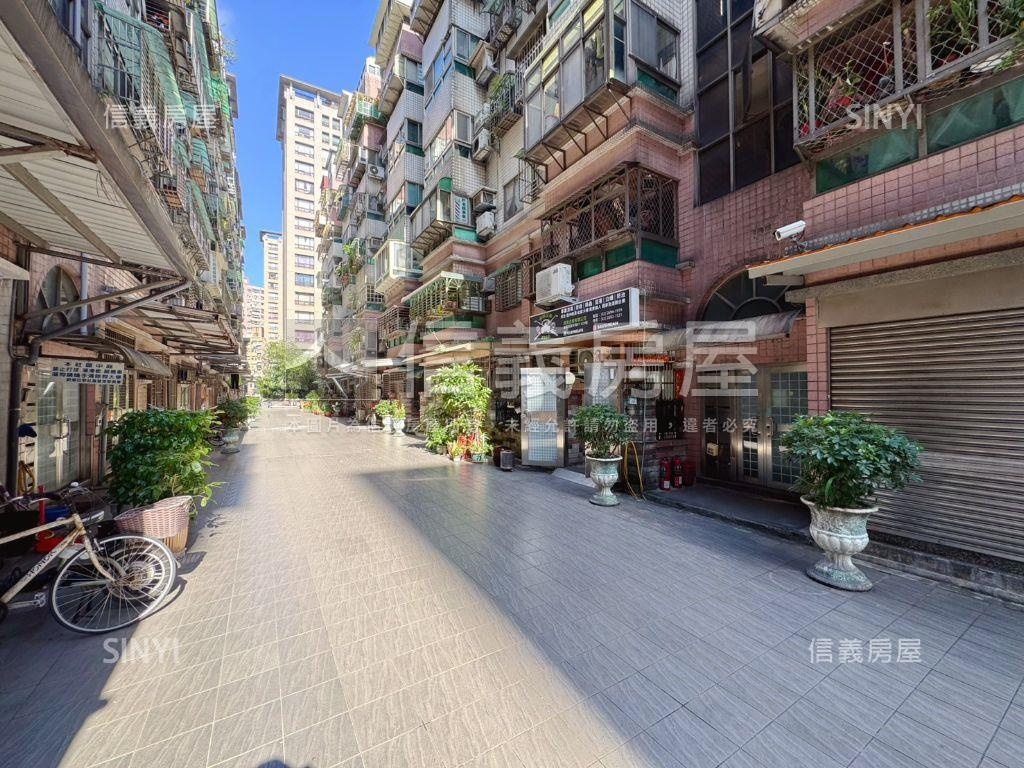 ⭐福德巴黎稀有一樓美屋⭐房屋室內格局與周邊環境