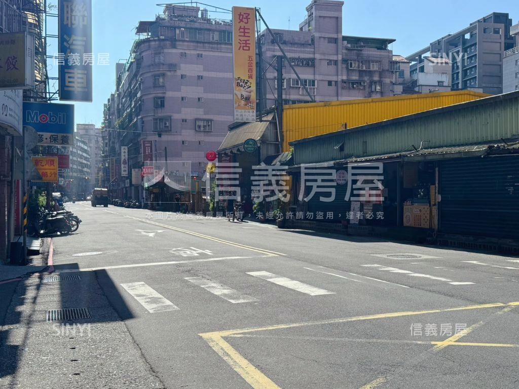 ⭐福德巴黎稀有一樓美屋⭐房屋室內格局與周邊環境