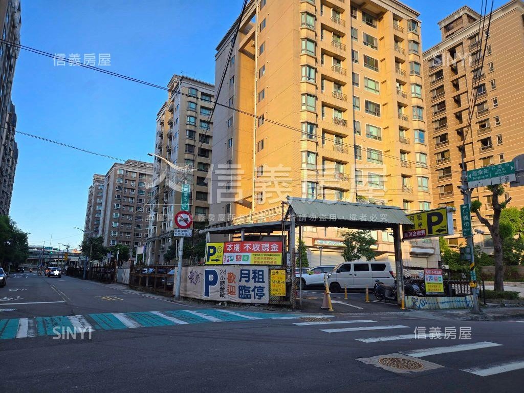 公園旁方正三樓房屋室內格局與周邊環境