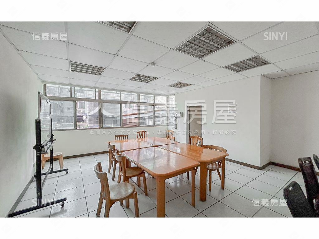 燕國天地★美兩房★精裝宅房屋室內格局與周邊環境