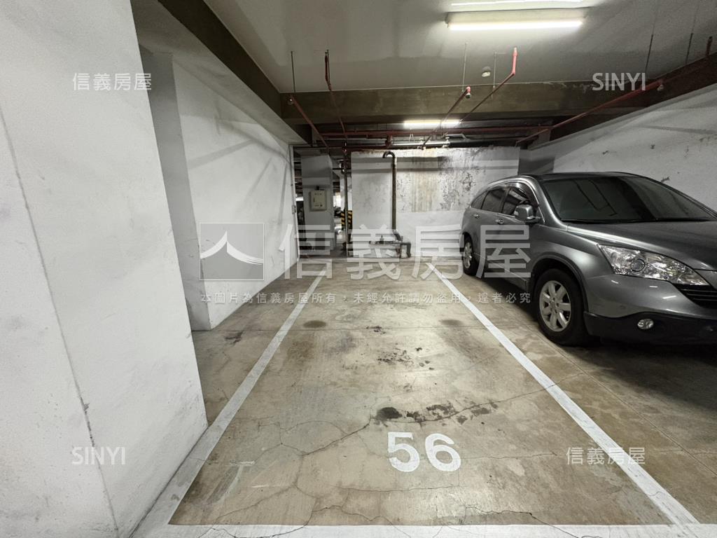 近捷運富園３＋１室車位房屋室內格局與周邊環境