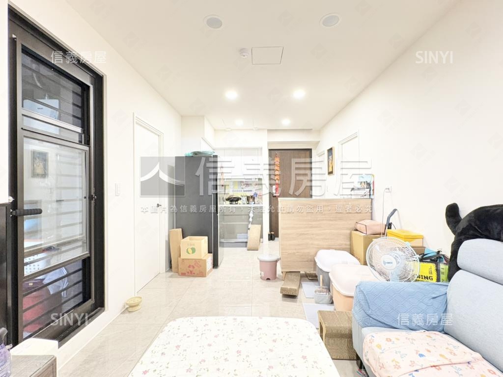 精銳闊２房平車－露台戶房屋室內格局與周邊環境