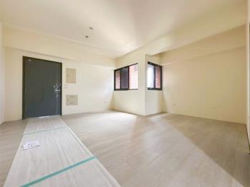 竹南布魯全新三房平車位