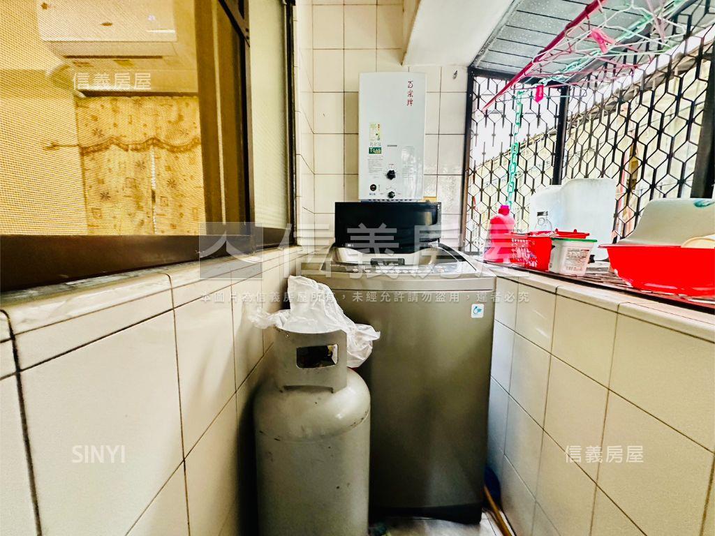 前鎮小資三房平車房屋室內格局與周邊環境