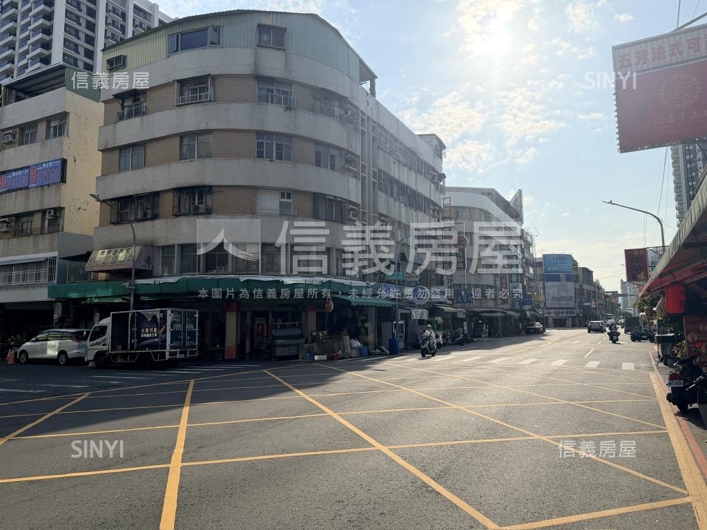 憲政路面寬角店房屋室內格局與周邊環境