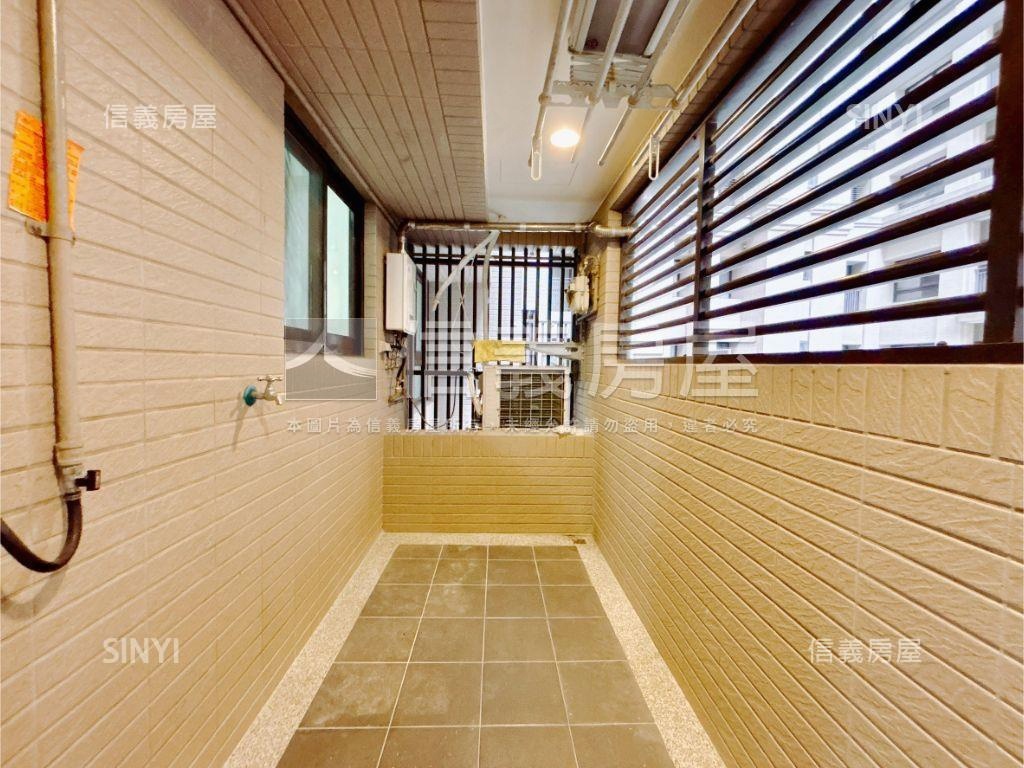 樹梢讚晴光花園三房平車房屋室內格局與周邊環境