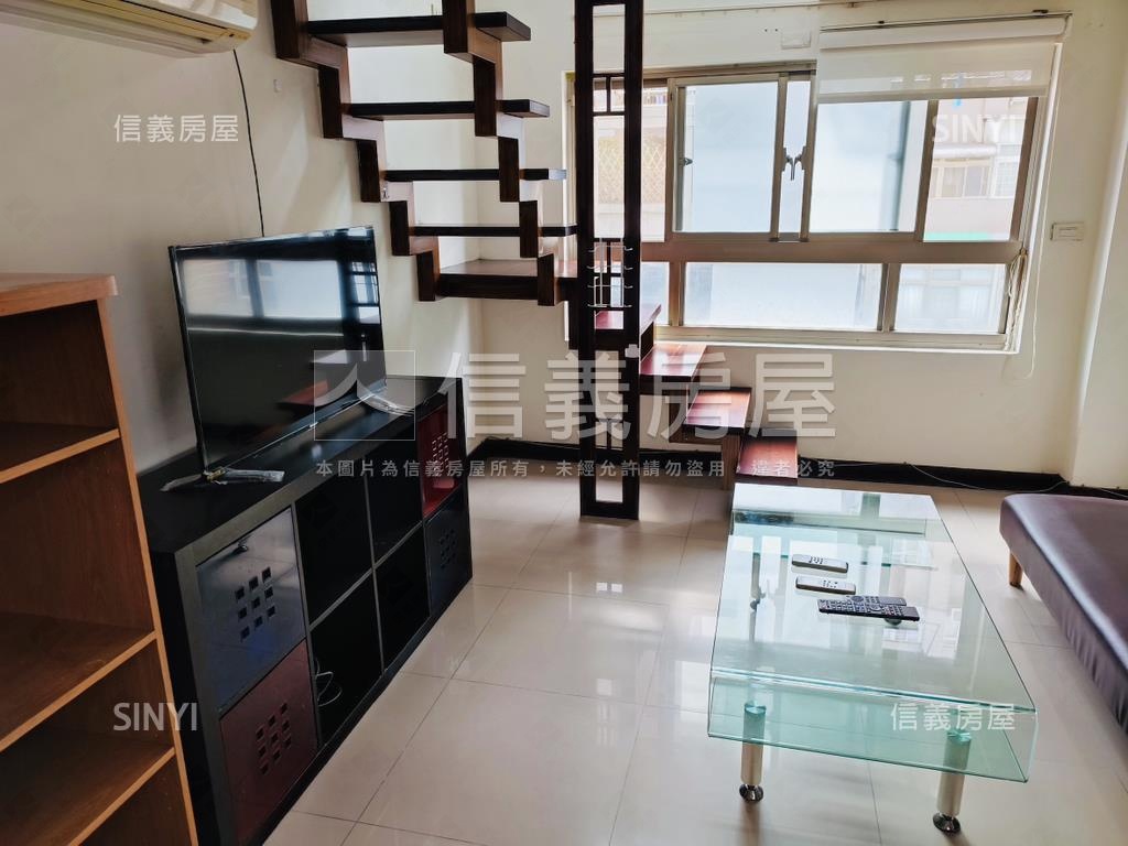 花漾邊間挑高美宅房屋室內格局與周邊環境