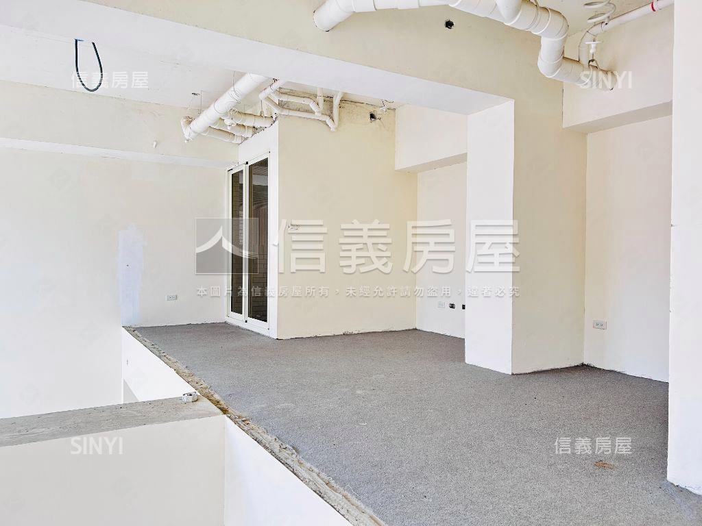 春日路優質大面寬店面房屋室內格局與周邊環境