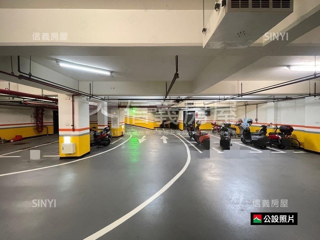 春日路優質大面寬店面房屋室內格局與周邊環境
