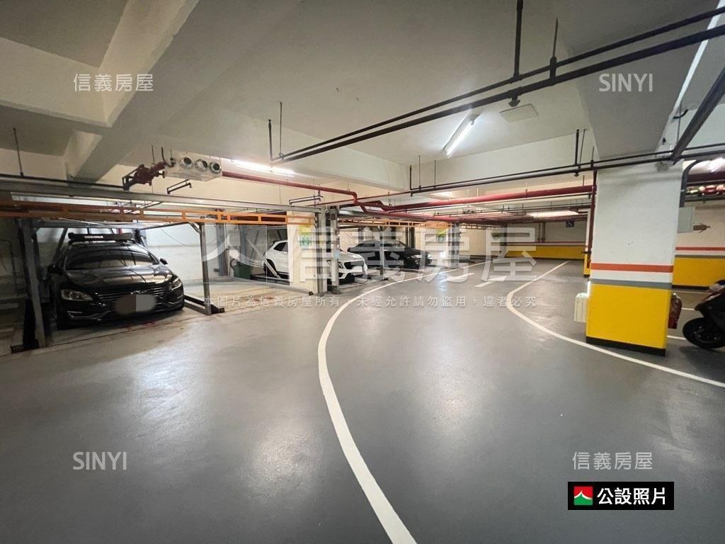 春日路優質大面寬店面房屋室內格局與周邊環境