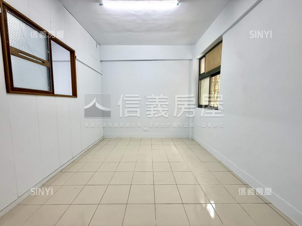 近青年公園小資二房三樓房屋室內格局與周邊環境