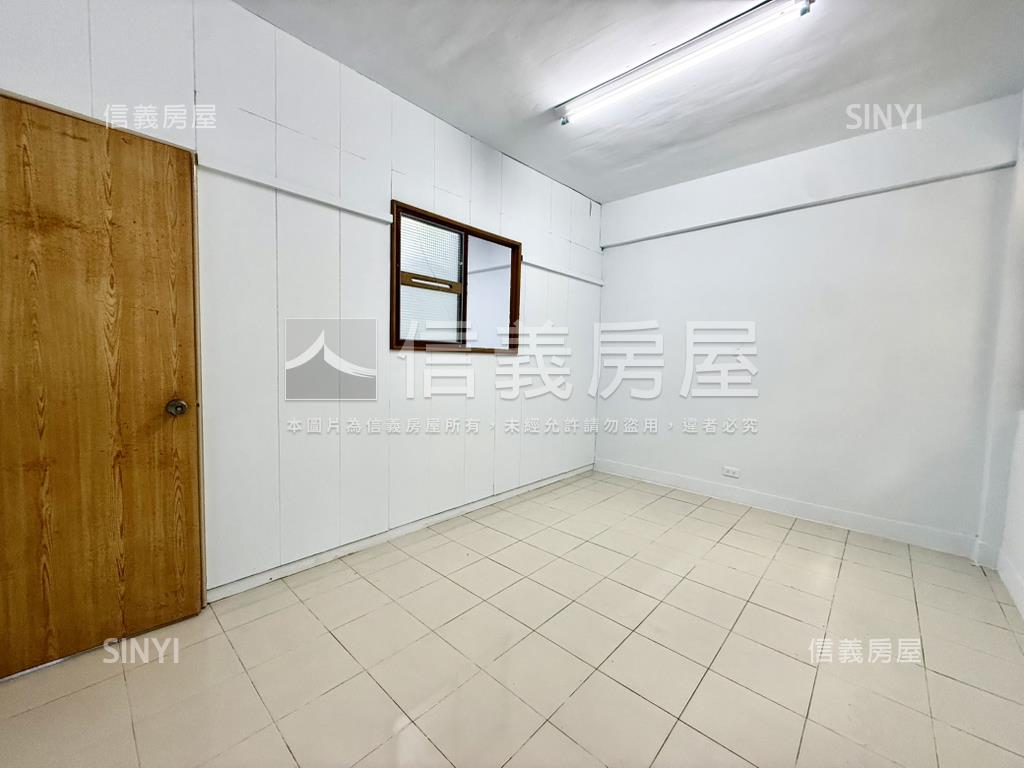 近青年公園小資二房三樓房屋室內格局與周邊環境