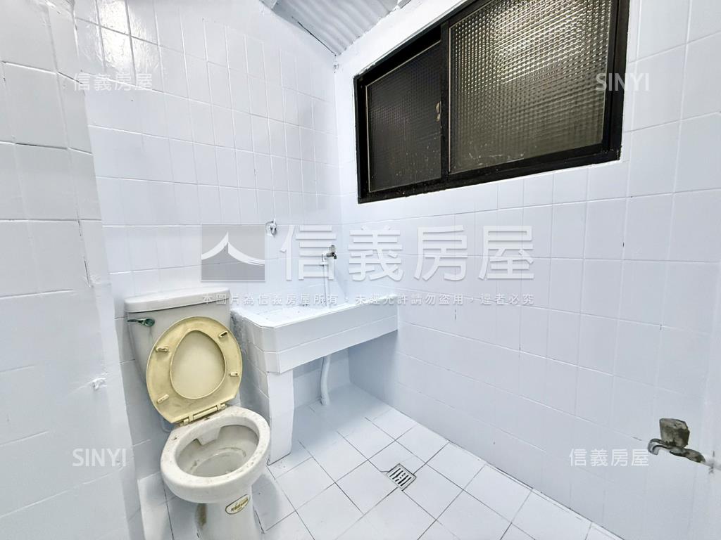 近青年公園小資二房三樓房屋室內格局與周邊環境