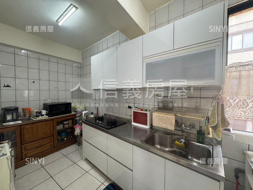 首購！國強一街採光佳三房房屋室內格局與周邊環境